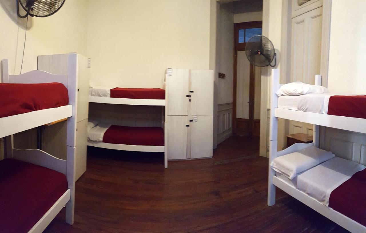 Voyage Recoleta Hostel Buenos Aires Bagian luar foto