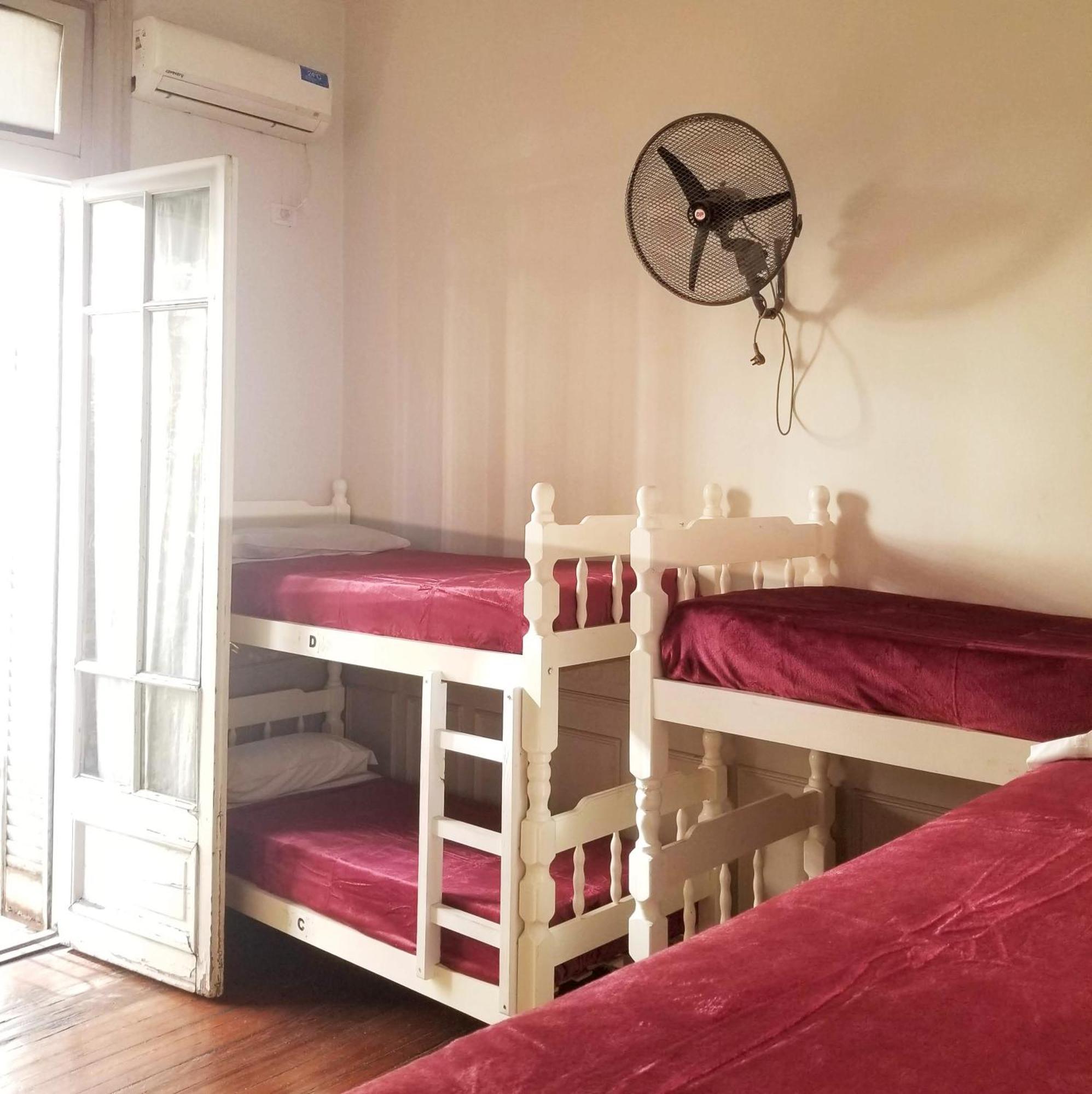Voyage Recoleta Hostel Buenos Aires Bagian luar foto