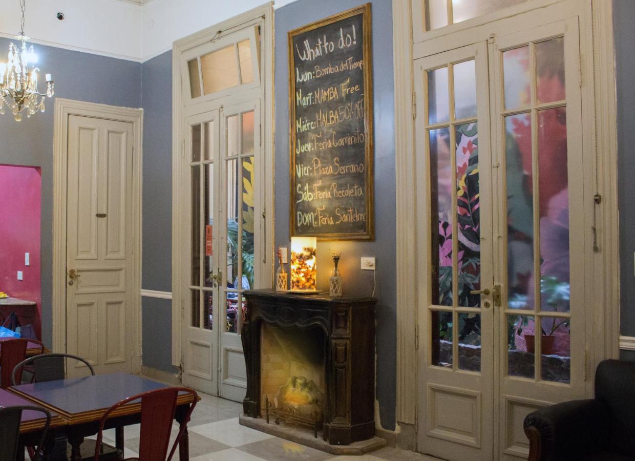 Voyage Recoleta Hostel Buenos Aires Bagian luar foto
